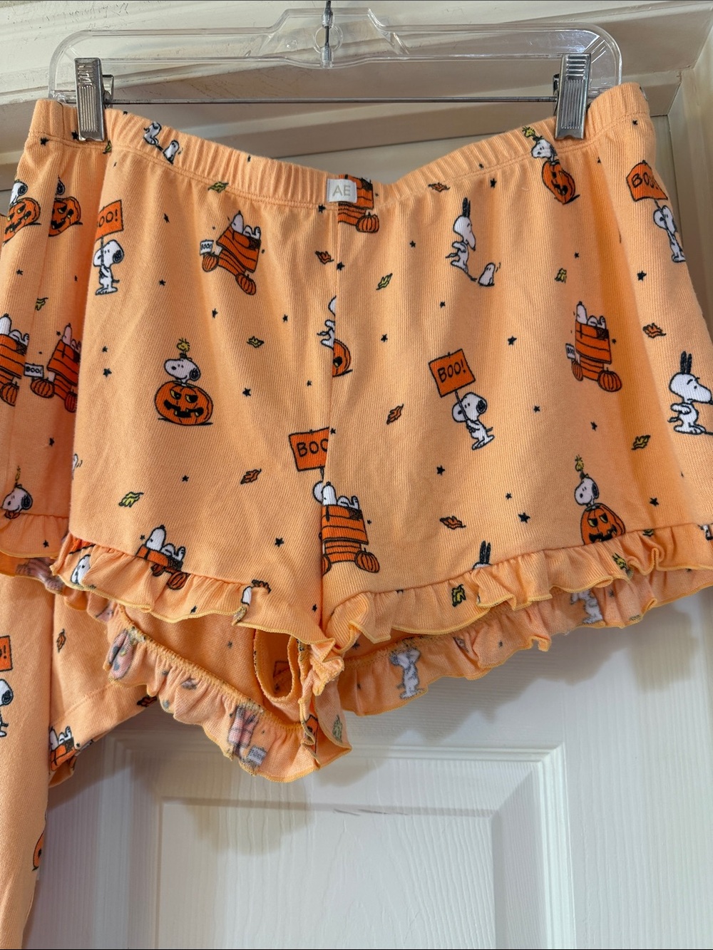 American Eagle Luxe Peanuts Orange Halloween Snoopy Pajama Set Sz M. Box56 - Picture 2 of 5
